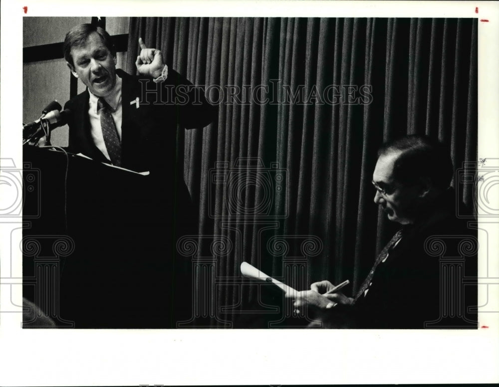 1990 Press Photo George Voinovich- Historic Images