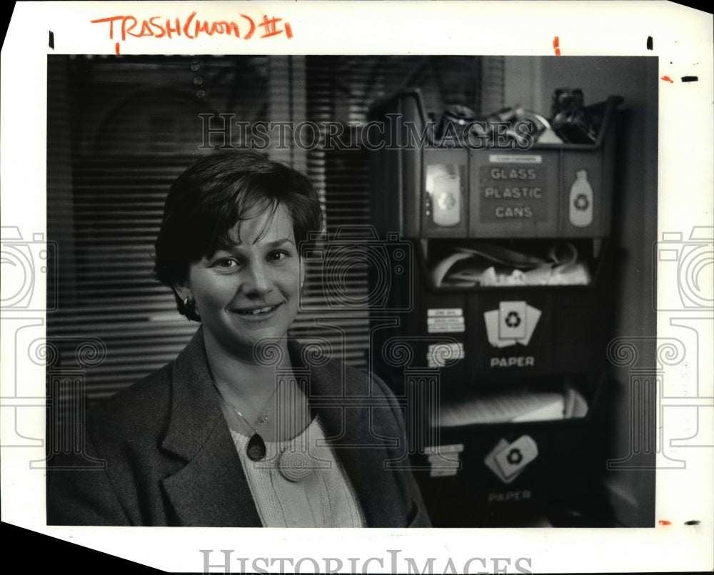 1991 Press Photo Diane Tainer- Historic Images