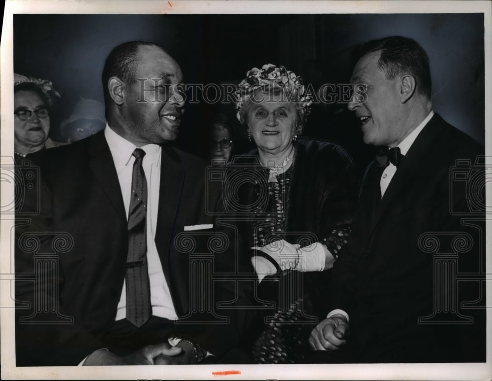 1964 Press Photo Marcellus E. Hutchinson, Rose Tenesy, Charles A. Vanik- Historic Images