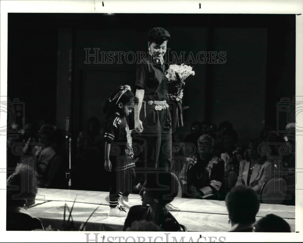 1991 Press Photo Tamera White and her niece Sherrae hays, age 4 years - Historic Images