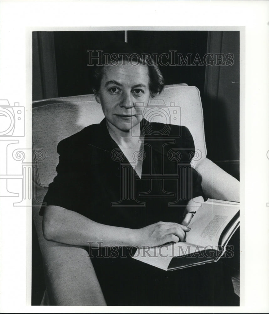 1991 Press Photo Jo Sinclair, Ohioana Library Book award winner - Historic Images