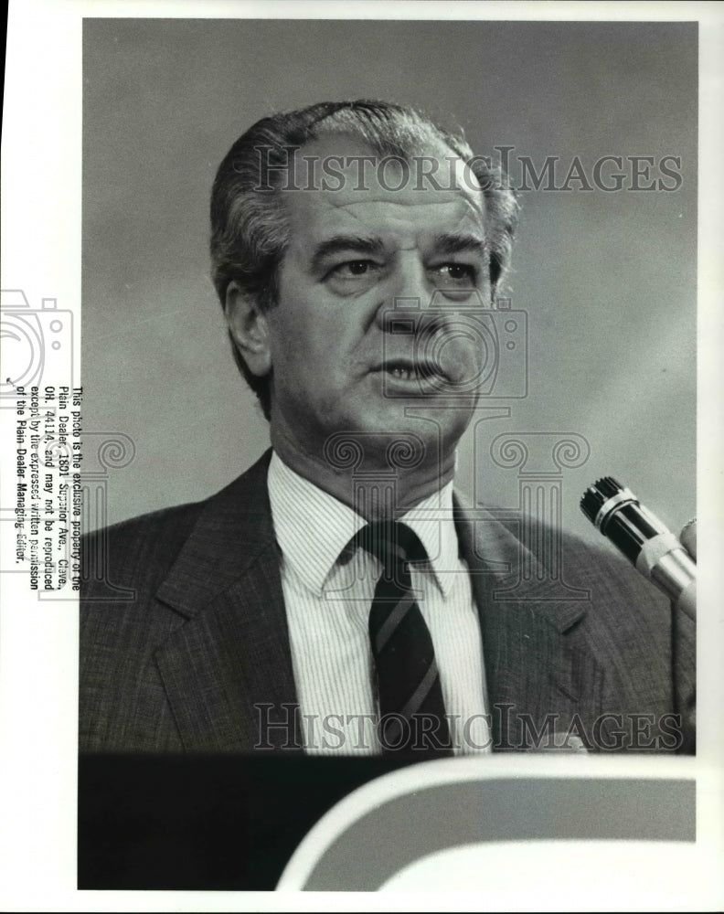 1994 Press Photo Horst Urban, Chairman of the General Tire Company- Historic Images