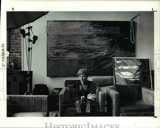 1991 Press Photo Kay Taber, art consultant- Historic Images