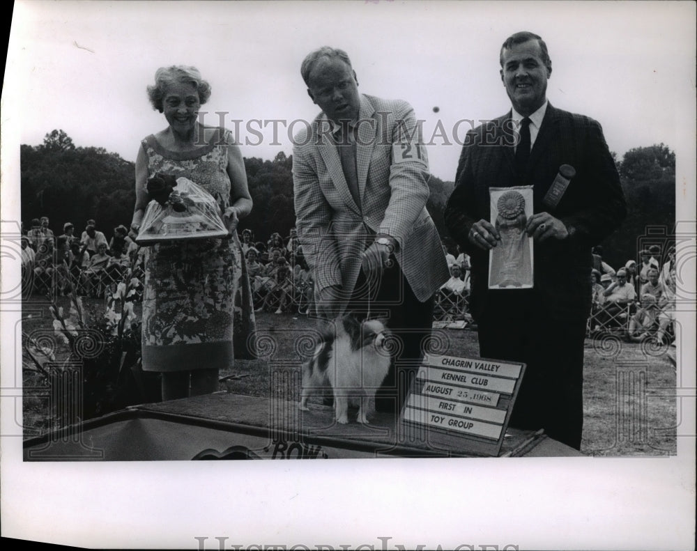 1968 Press Photo Mrs. Brayton Prescott, Tom Glassford and James W. Trullinger- Historic Images