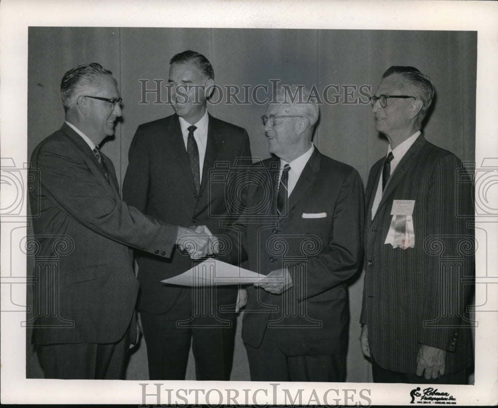 1967 Press Photo Lyle E. Holmgren, Robert A. Burgin, Phillip W. Porter- Historic Images