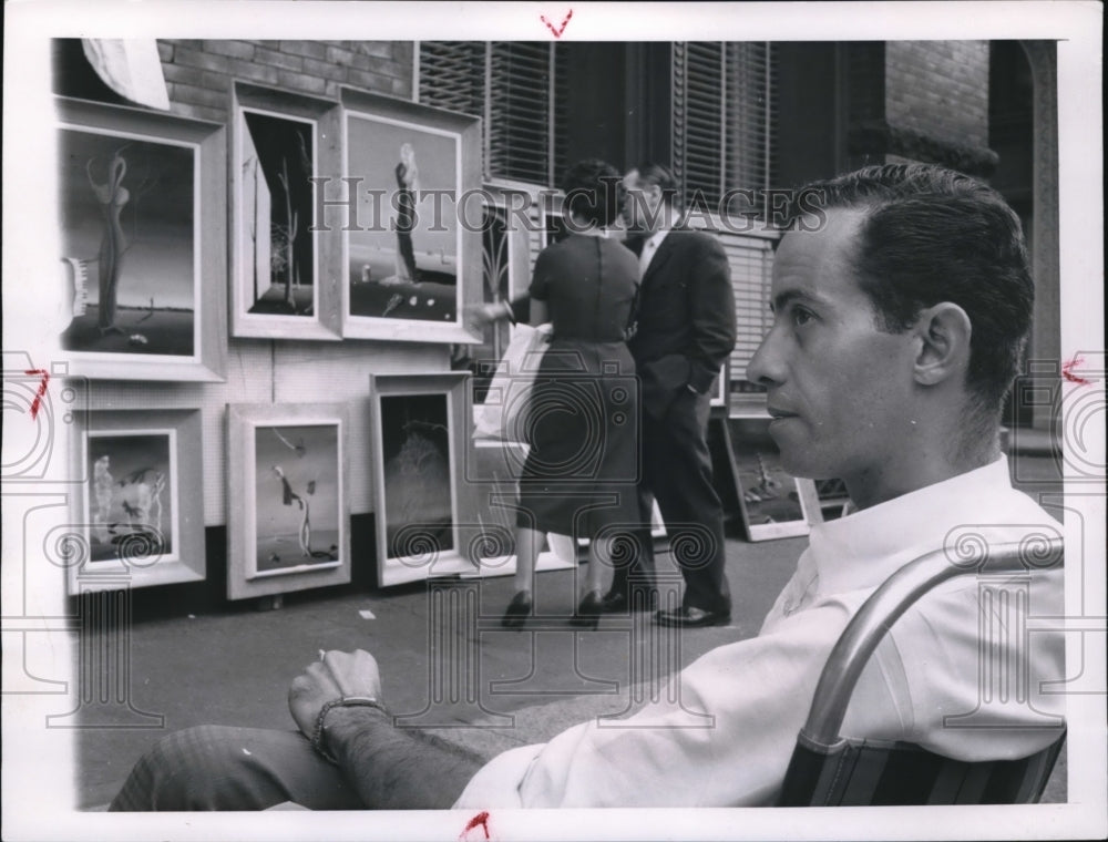 1957 Press Photo Artist Jorge Sanchez at Washington Square Outdoor Art Exhibit- Historic Images