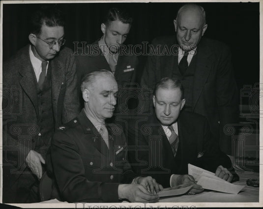 1946 Press Photo Col John Andrews, Roben Maaske, RR Hannas Jr, Willard Given- Historic Images
