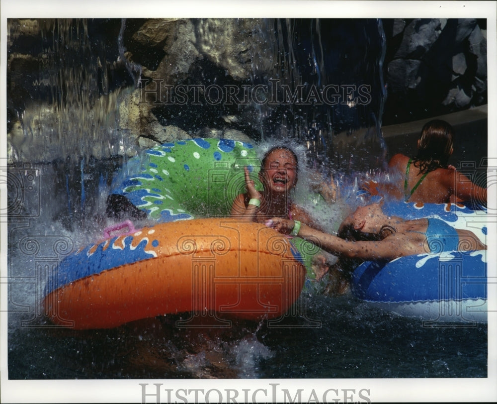 2000 Press Photo Soak City water park, located adjacent to Cedar Point amusement- Historic Images