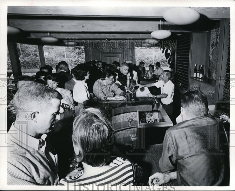 Load image into Gallery viewer, 1967 Press Photo The Charles Krug Wineries Tour in Nappa Valley, California
