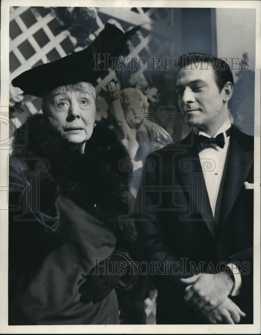1961 Press Photo Dame Edith Evans and Christopher Plummer in Time Remembered - Historic Images