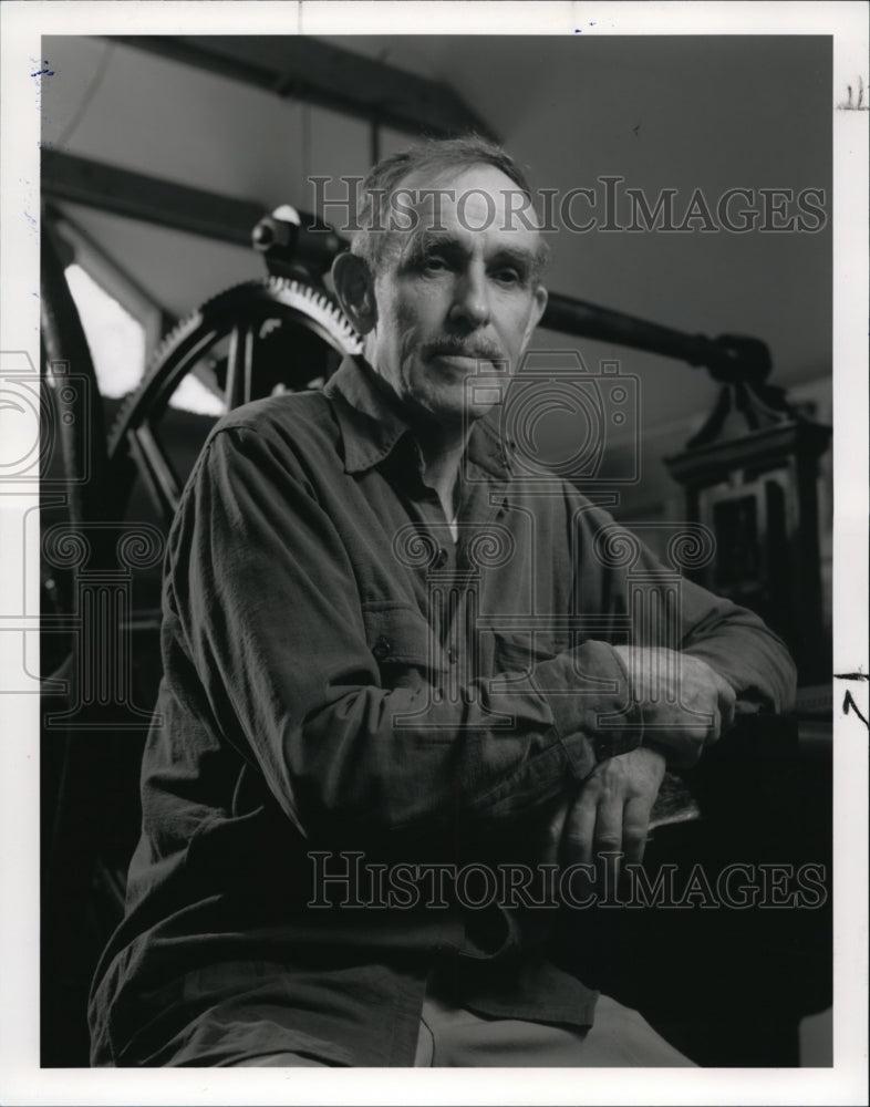 1990 Press Photo HC Cassill: Further Reflections opens at William Busta Gallery- Historic Images