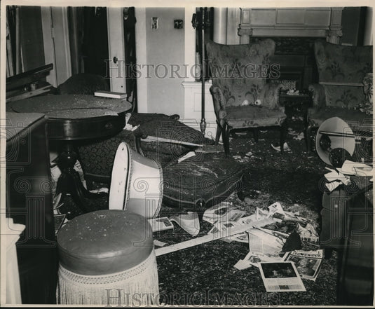 1955 Press Photo The scene inside the house after the bombing- Historic Images