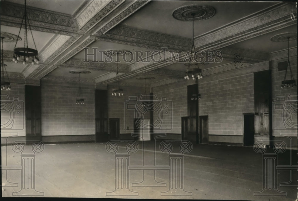 1925 Press Photo The Ball and Bouquet of the Club- Historic Images