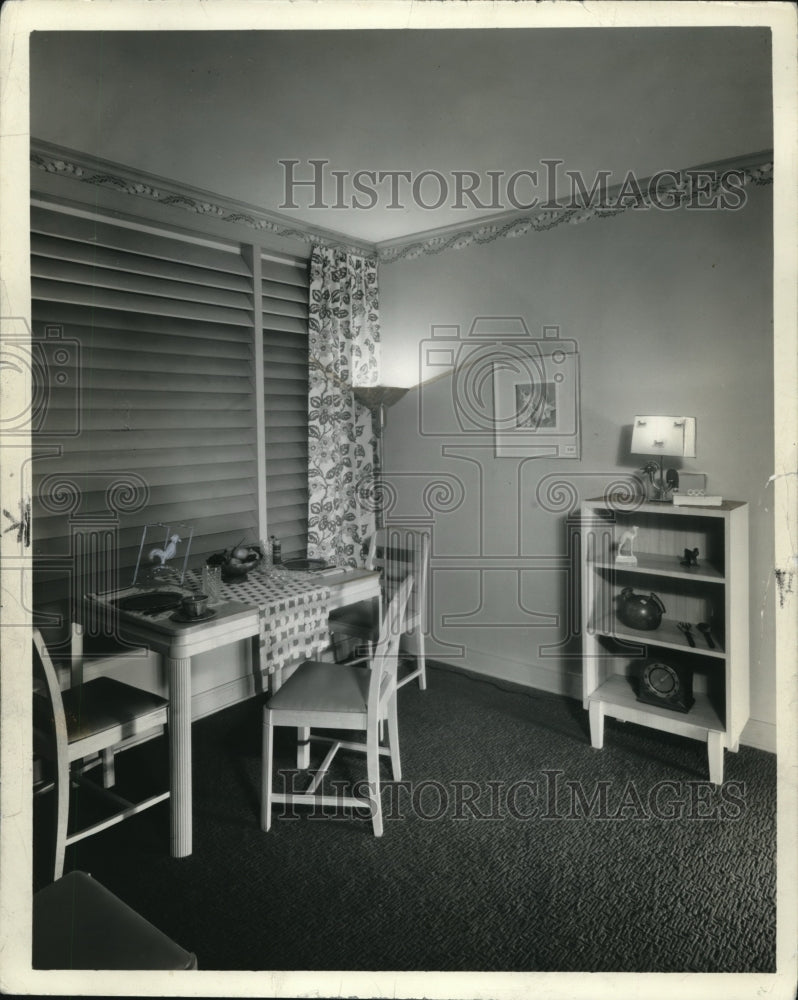 1937 Press Photo 2nd prize judge, Dine Flora Stone Mather College- Historic Images