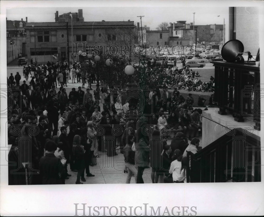 1970 Press Photo Riots and Demontrators at Cleveland State University - Historic Images