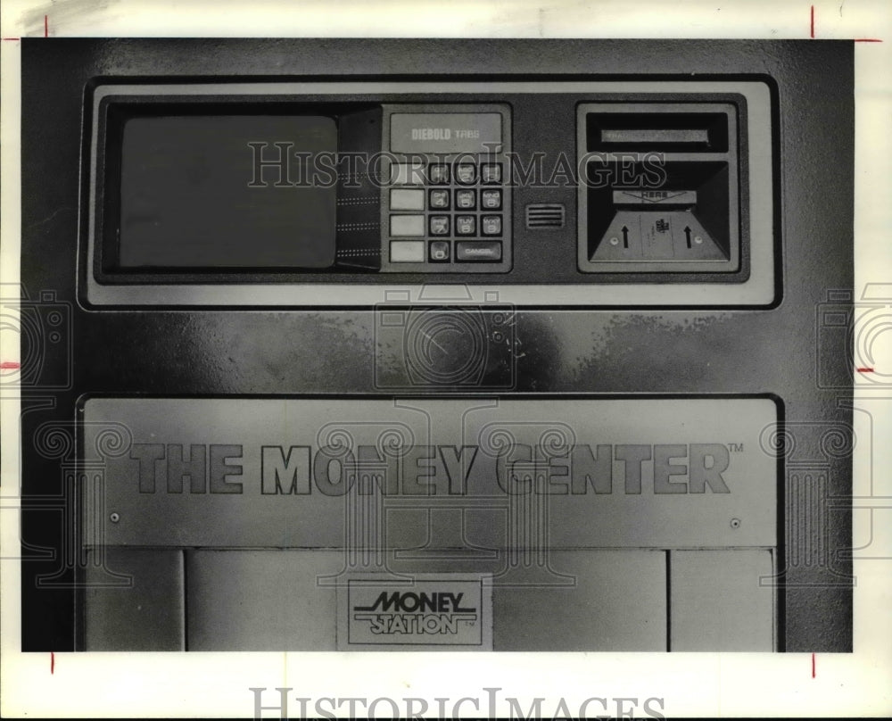 1985 Press Photo E-banking- Historic Images