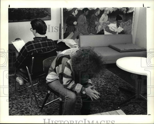 1991 Press Photo Hotline trainee group at Free Clinic, Paul Kramer & Lida Gitlin- Historic Images