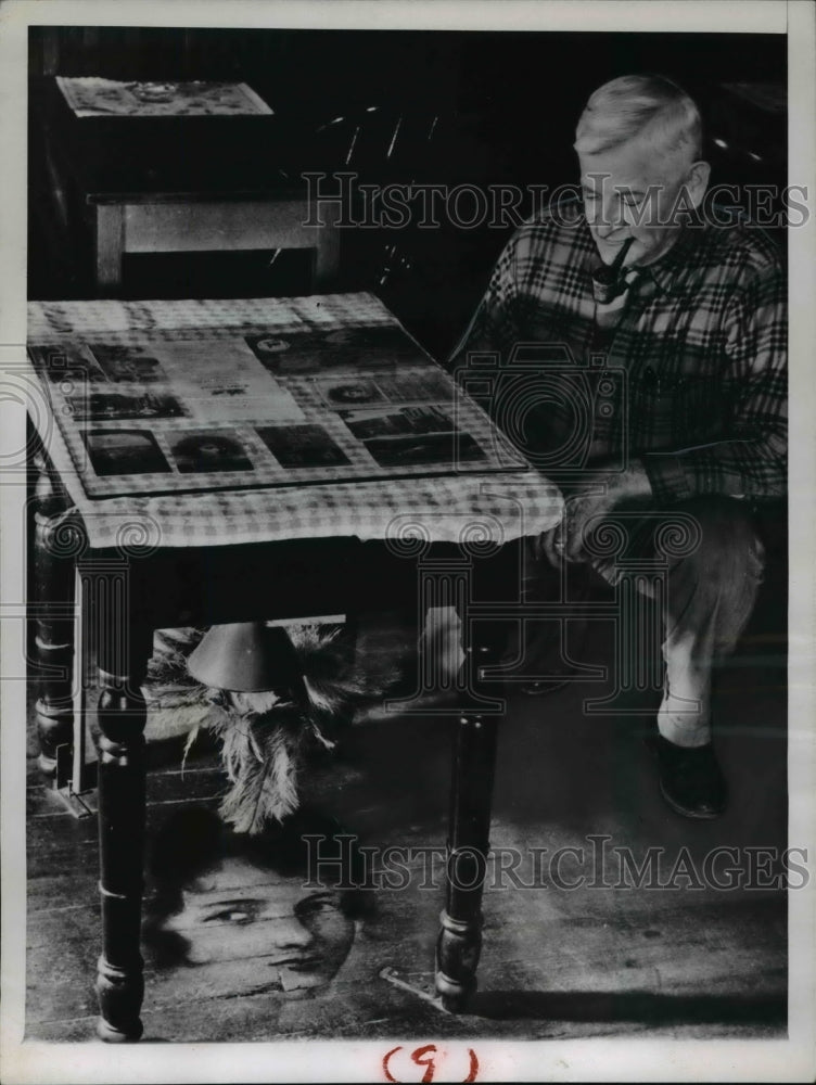 1957 Press Photo Sam Creese, caretaker of Teller House bar in Central City, Col