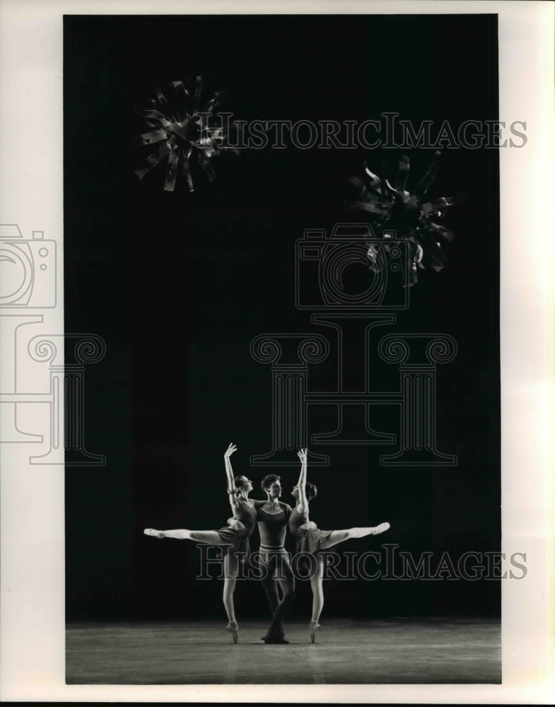 1991 Press Photo A Dennis Nahat direction of the Summerscape- Historic Images