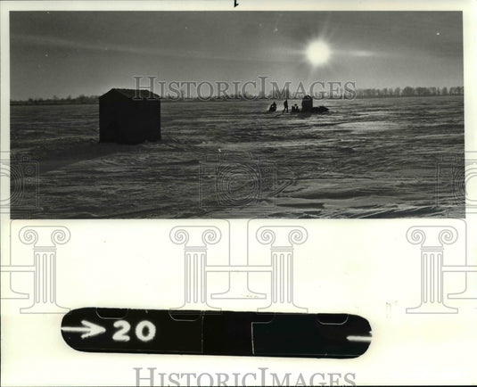 1981 Press Photo Fishing- Historic Images