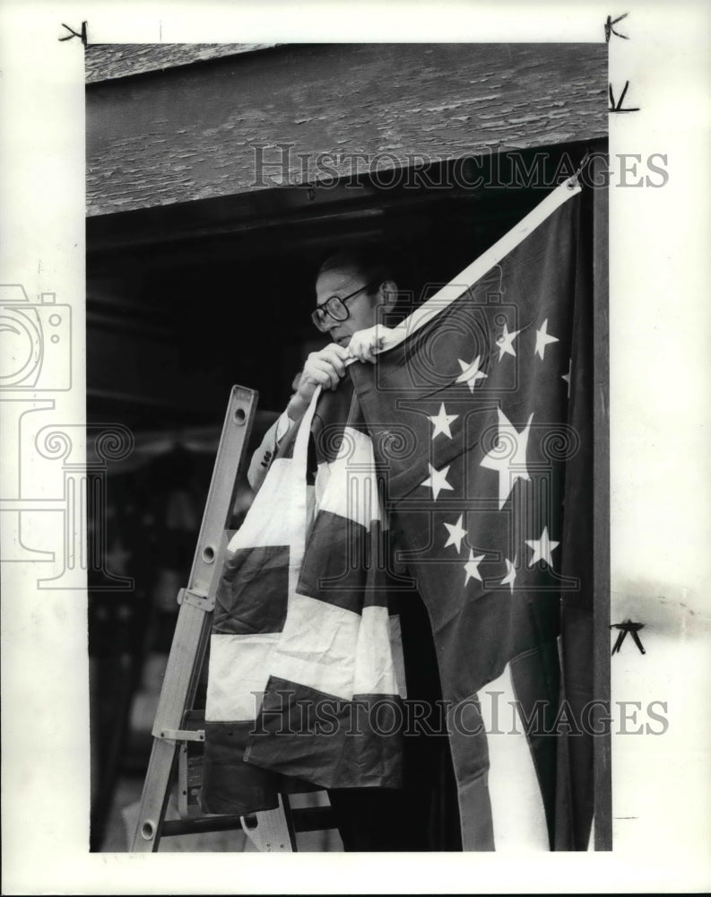 1966 Press Photo U.S flags- Historic Images