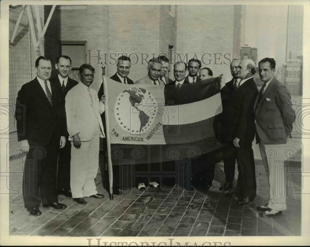 1932 Press Photo Senor Domingo Maria Navarro on Pan-American flag first copy- Historic Images