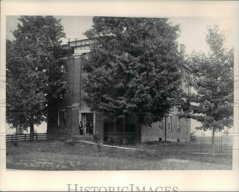 1991 Press Photo Case WRU Hudson Campus, Science Laboratory in this building- Historic Images