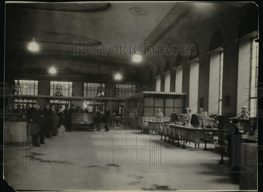 1932 Press Photo Greyhound Bus Terminal corner of waiting room- Historic Images