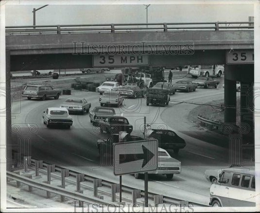1972 Press Photo Truck overturned in northbound lane on Memorial Shoreway I90- Historic Images