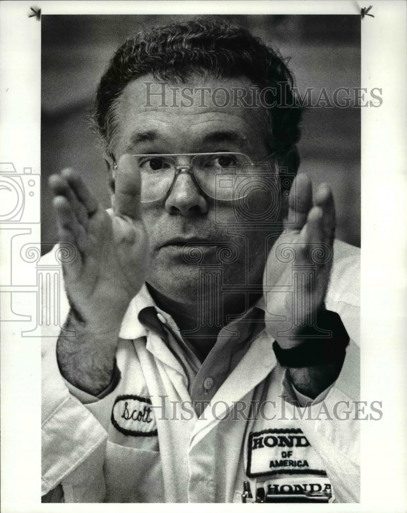 1986 Press Photo Scott Whitlock during the meeting Soichiro Irimajiri- Historic Images