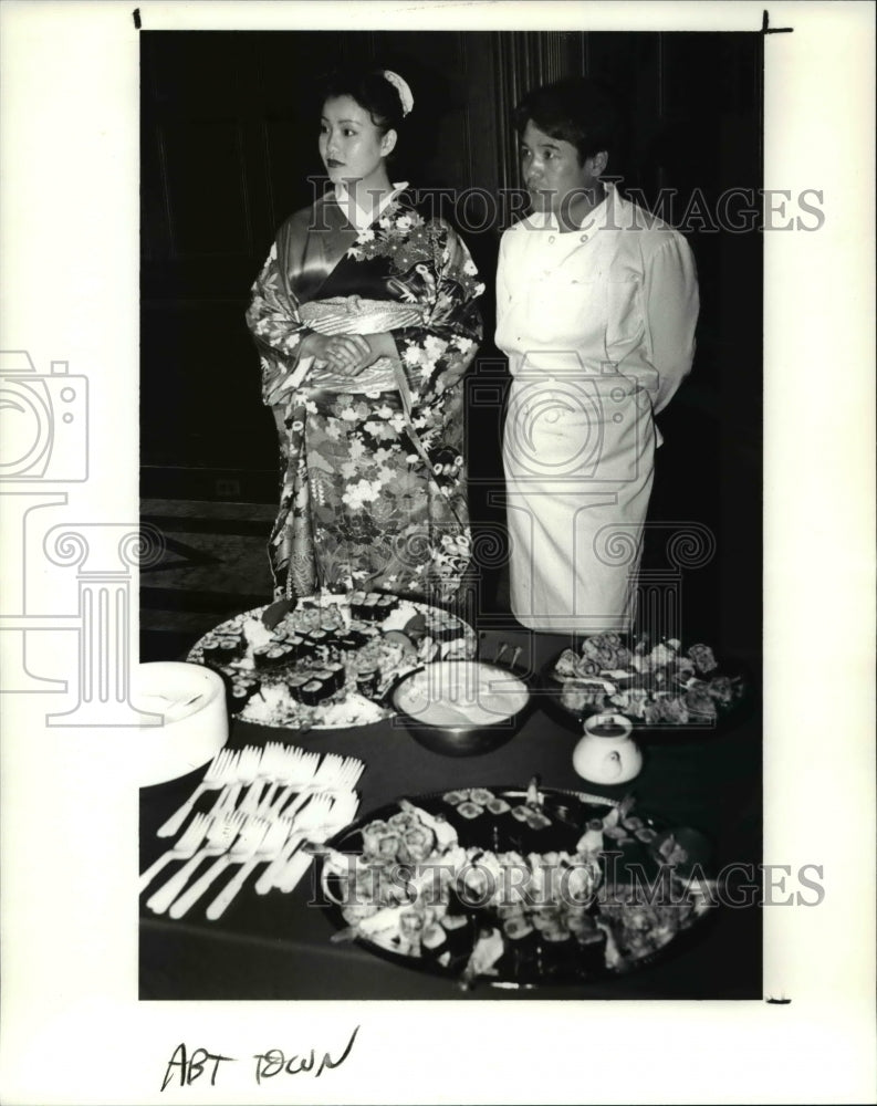 1990 Press Photo Balin food in Julia Child Gathering- Historic Images