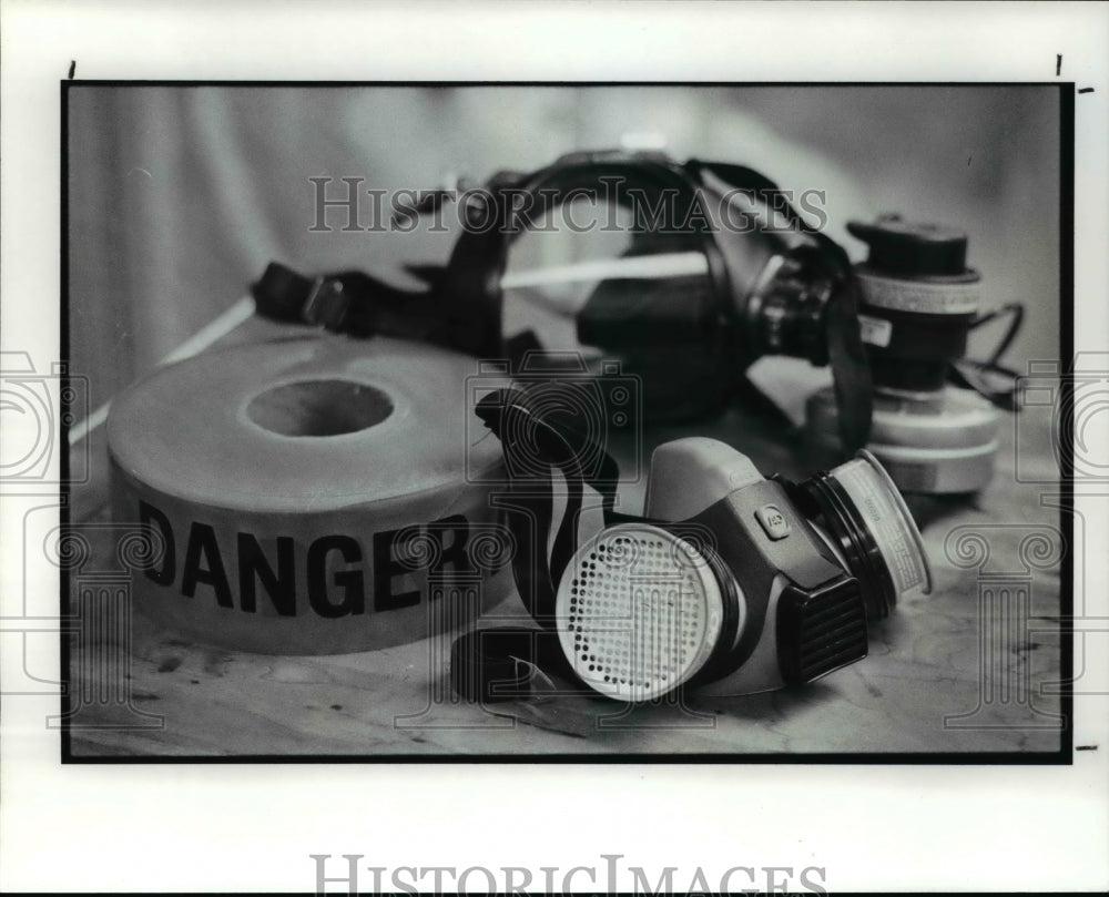 1990 Press Photo Some of the necessary equipment for asbestos removal, the half- Historic Images