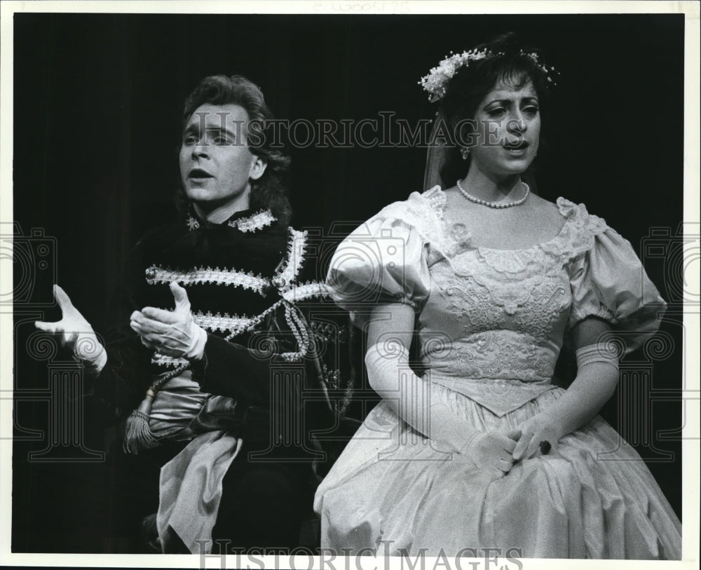 1991 Press Photo Julie Wright &amp; Charles Davidson in A Waltz Dream - Historic Images