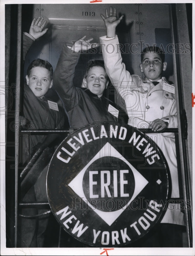 1959 Press Photo Red head twins Barrett &amp; Lawrence Dorsey&amp; John Curva - Historic Images