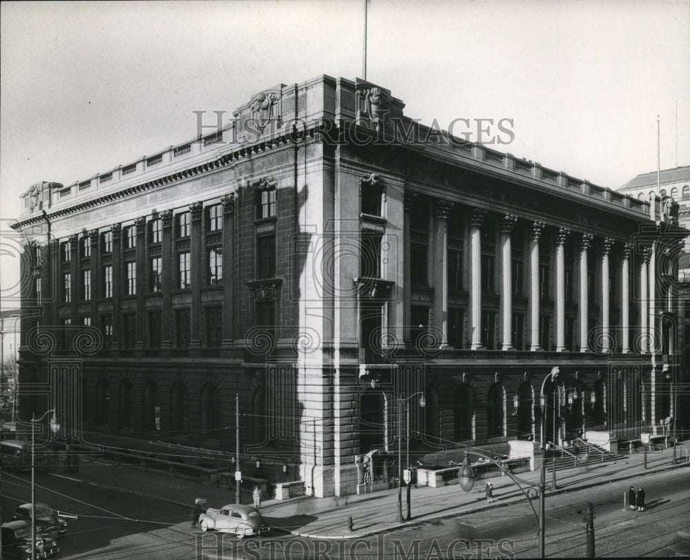 1946 Press Photo The Cleveland Main Library- Historic Images