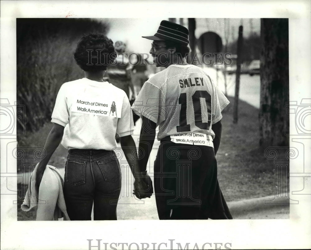 1982 Press Photo Markietta Ray and Cleo Stevenson during the March of Dimes walk- Historic Images