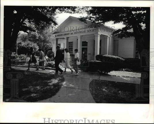 1991 Press Photo Hudson Library & Historical Society on Aurora Street- Historic Images