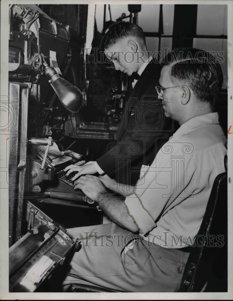 1953 Press Photo Alfred Frankel &amp; Ben Nash The News Employees- Historic Images