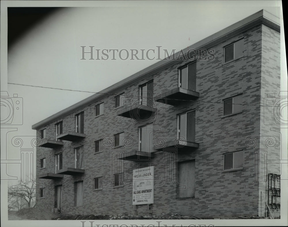 1967 Press Photo Apartments - 27800 Euclid Ave- Historic Images