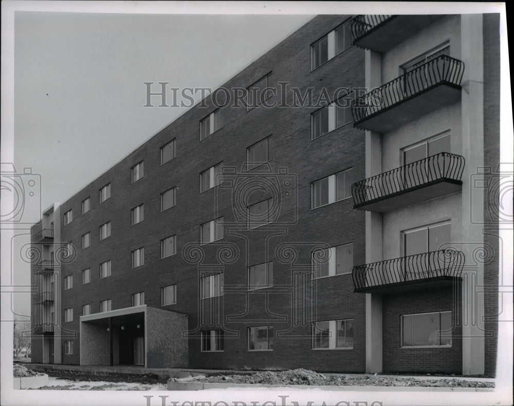 1965 Press Photo Power Hill Apartments- Historic Images