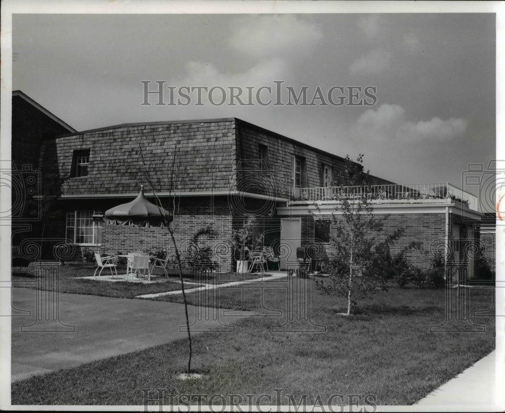 1971 Press Photo Apartment at Stratford Village in 35395 Detroit- Historic Images