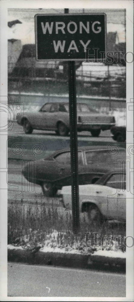 1972 Press Photo Highway Signs- Historic Images