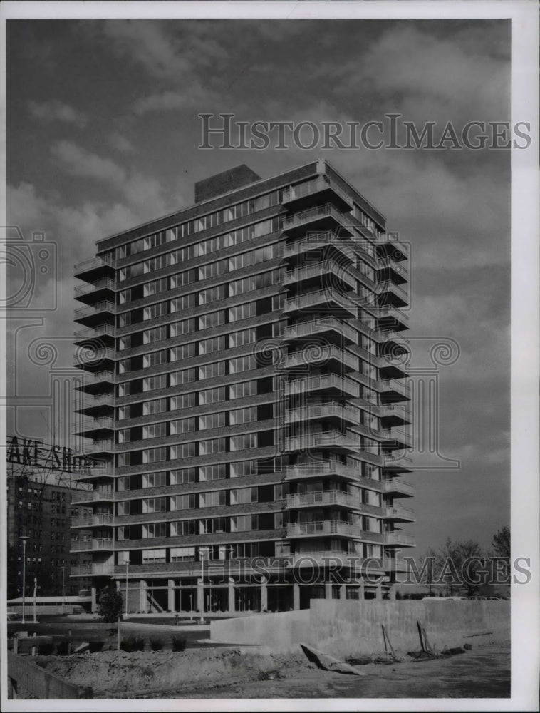 1964 Press Photo Apartments at Edgewater- Historic Images