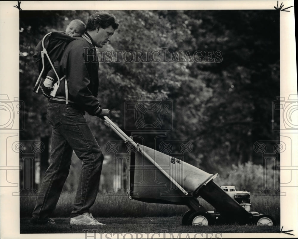 1990 Press Photo Lawnmowers- Historic Images