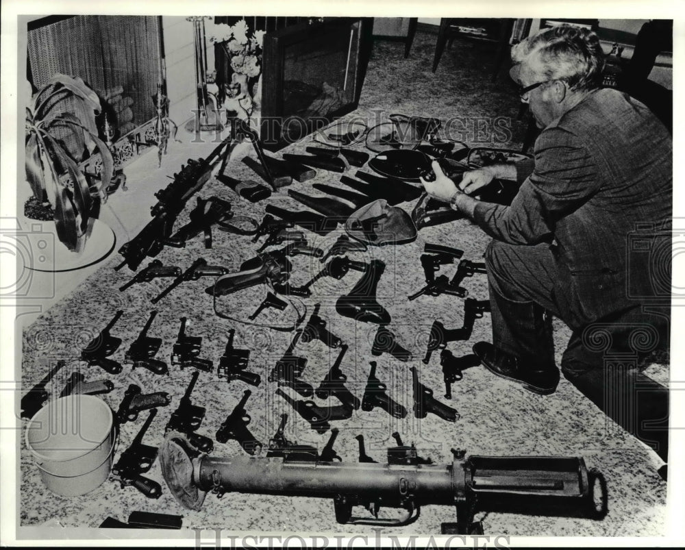 1991 Press Photo The guns- Historic Images