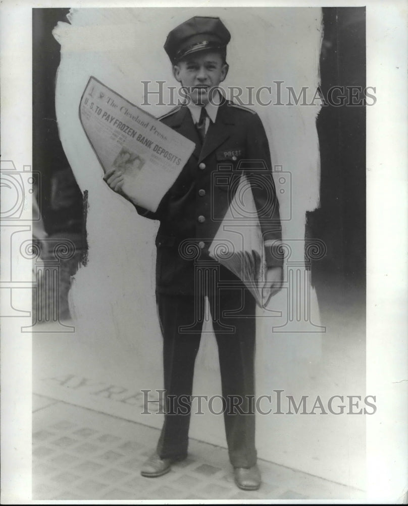 1933 Press Photo The Cleveland Press Newspaper boy - cva68327- Historic Images