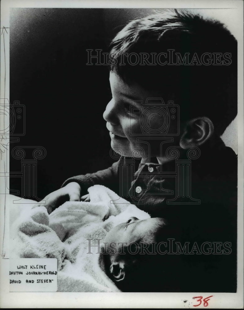 1968 Press Photo 1967 Best Ohio News Photo- David and Steven - cva68417- Historic Images