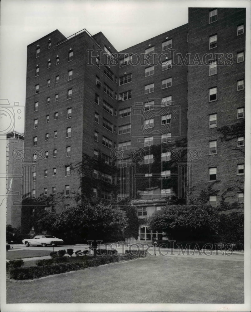 1972 Press Photo Edgewater Tower Apartments- Historic Images