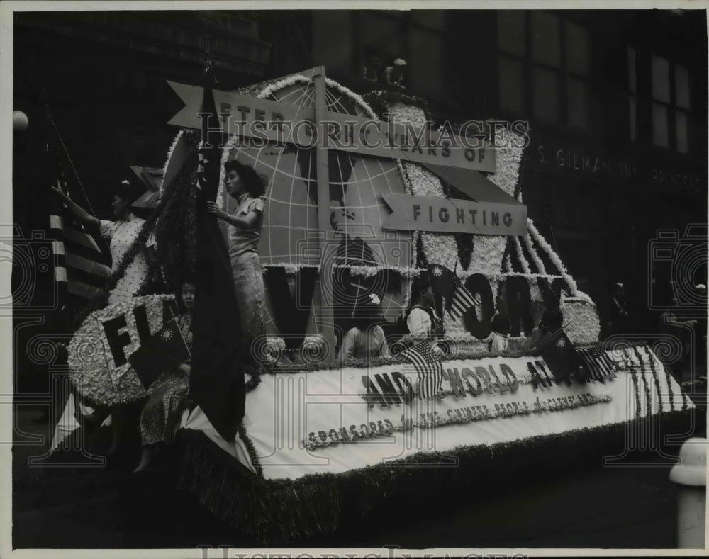 1945 Press Photo World War II Veterans Parade- Historic Images