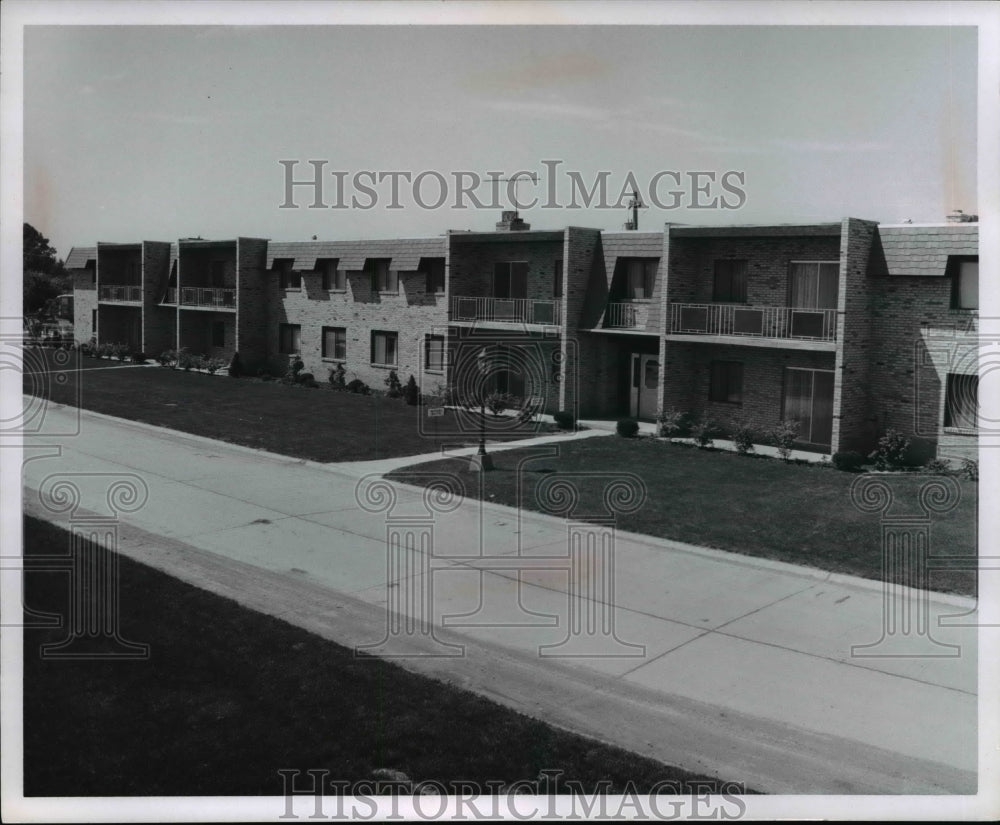 1969 Press Photo Lafayette Village Apartments- Historic Images